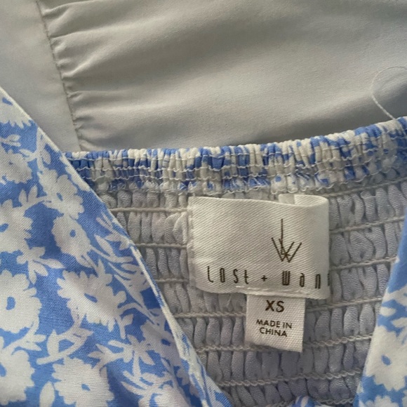 Lost and wander my way blue floral tie crop top - Picture 3 of 3